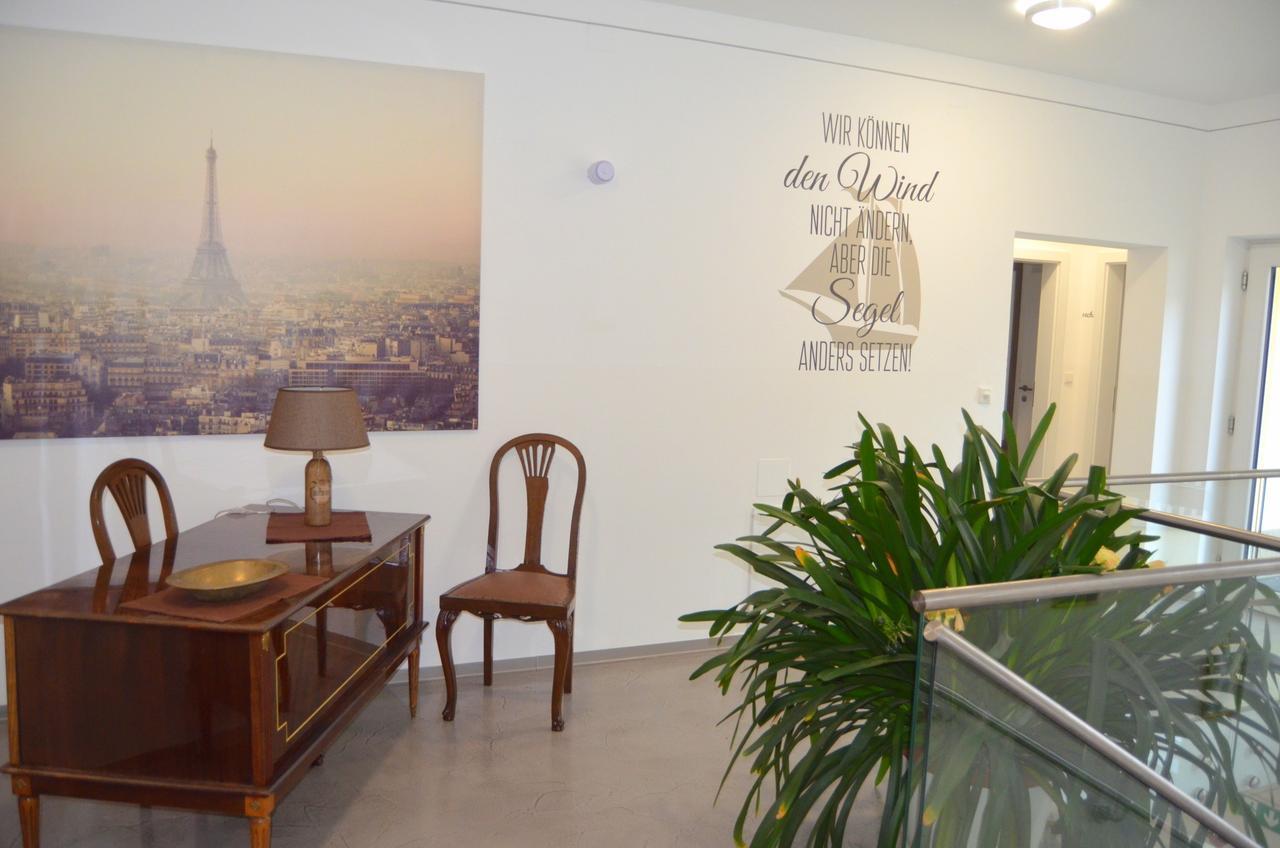 Pension Zum Strell Hollabrunn Εξωτερικό φωτογραφία